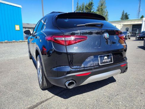 Used 2018 Alfa Romeo Stelvio Ti Sport AWD/4WD image 7