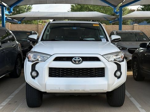Used 2019 Toyota 4Runner SR5 Premium RWD image 2
