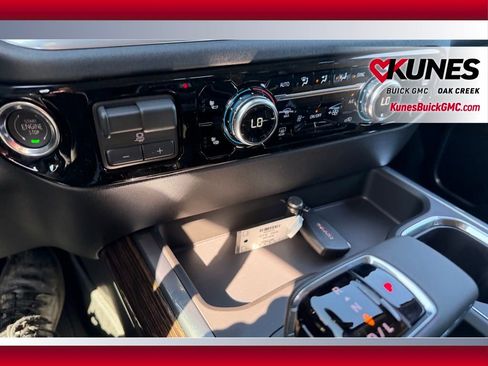 New 2026 GMC Sierra 1500 Elevation w/ Elevation Premium Package image 14