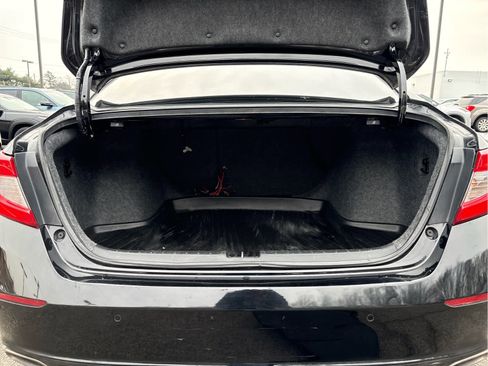 Used 2018 Honda Accord Touring image 8