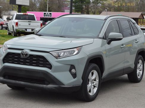 Used 2019 Toyota RAV4 XLE image 1