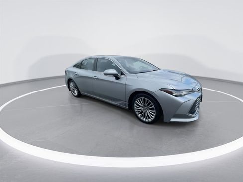 Used 2021 Toyota Avalon Limited w/ Advanced Safety Package AWD/4WD image 2