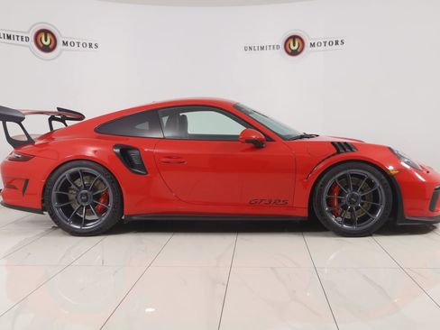 Used 2019 Porsche 911 GT3 RS image 2