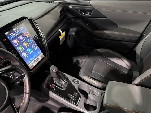 Used 2024 Subaru Crosstrek 2.5i Limited image 31