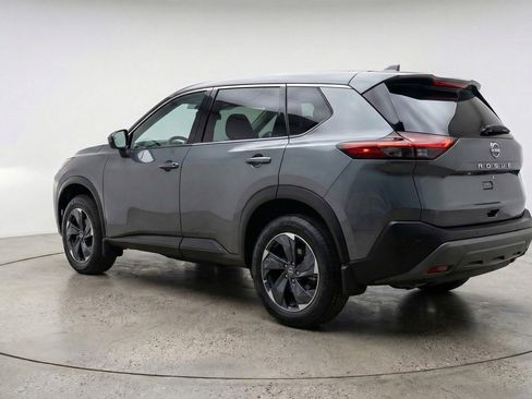 Used 2025 Nissan Rogue SV FWD image 6