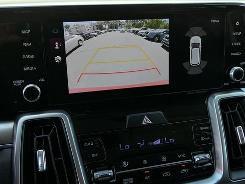 Used 2023 Kia Sorento EX w/ Panoramic Sunroof Package FWD image 18