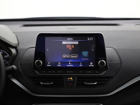 Used 2025 Nissan Altima 2.5 S image 15