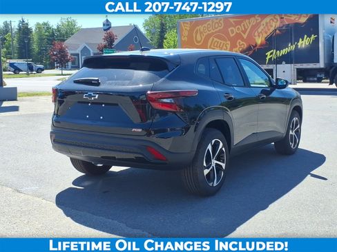 New 2026 Chevrolet Trax RS w/ Driver Confidence Package FWD image 5