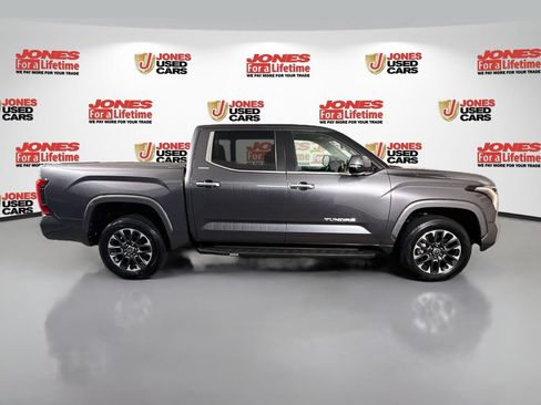 Used 2024 Toyota Tundra Limited AWD/4WD image 17