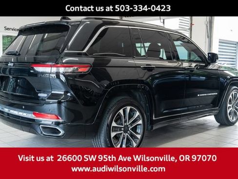 Used 2023 Jeep Grand Cherokee Overland AWD/4WD image 6