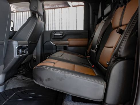 Used 2022 Chevrolet Silverado 3500 High Country w/ Technology Package AWD/4WD image 37