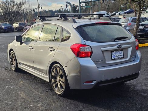 Used 2012 Subaru Impreza 2.0i Sport Premium image 5
