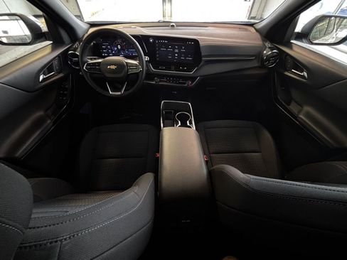 Used 2025 Chevrolet Equinox LT image 32