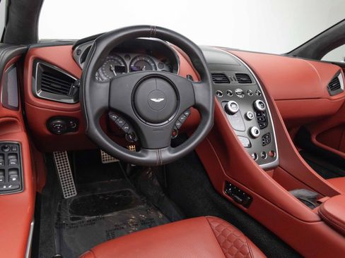 Used 2014 Aston Martin Vanquish Volante RWD image 6
