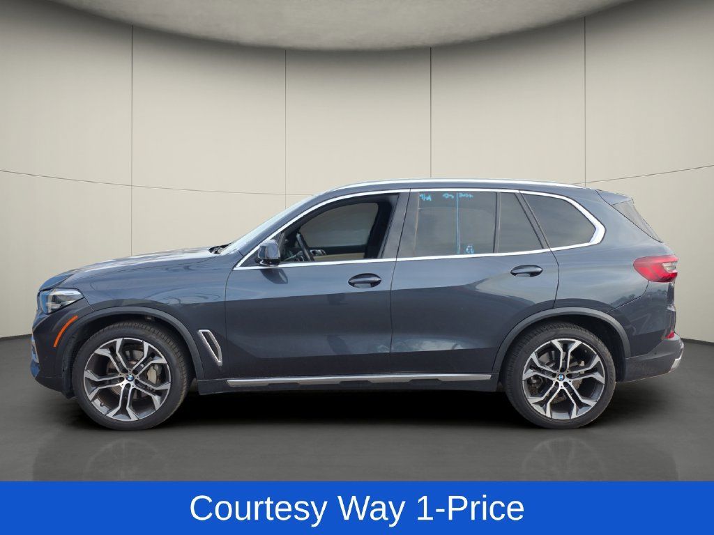 Used 2022 BMW X5 sDrive40i w/ Premium Package RWD image 5