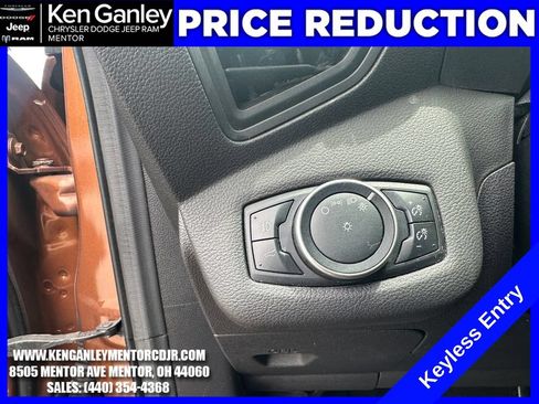 Used 2017 Ford Escape SE FWD image 13