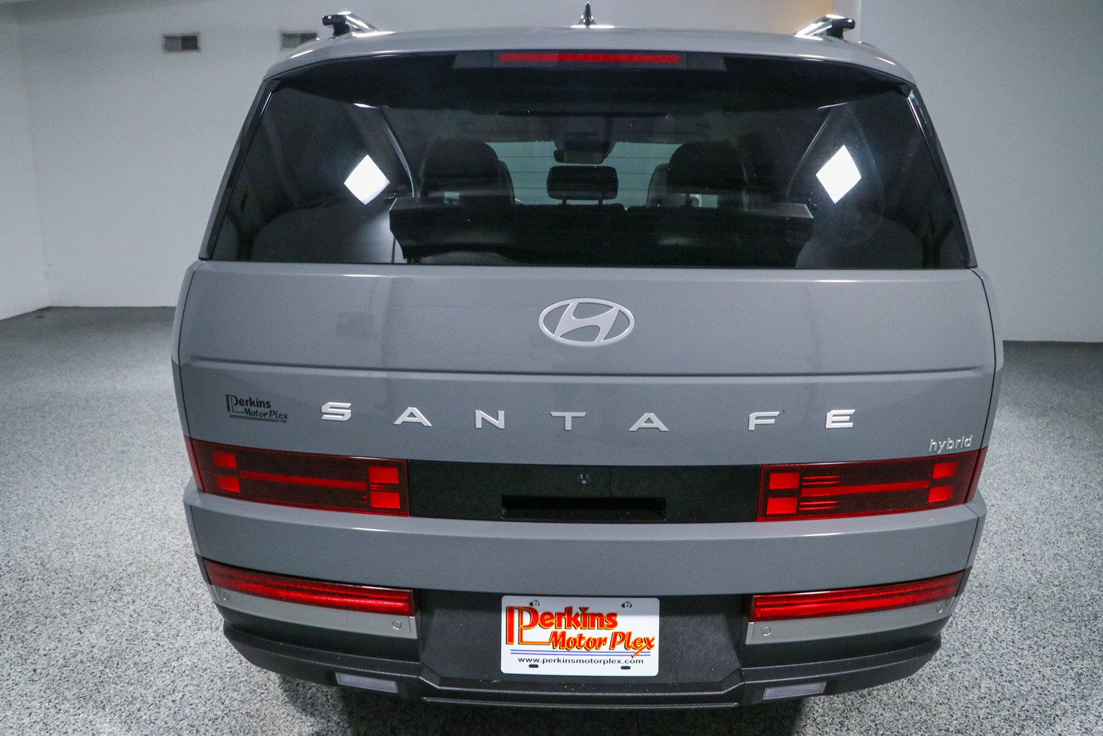 Used 2025 Hyundai Santa Fe Limited FWD image 8