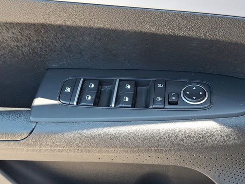 Certified 2023 Kia Forte LXS FWD image 25