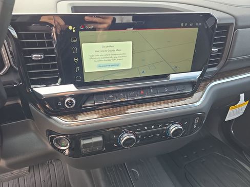 New 2026 GMC Sierra 1500 SLE image 23