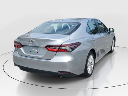 Used 2023 Toyota Camry LE FWD image 3