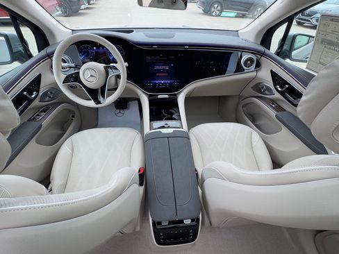 New 2026 Mercedes-Benz EQS 400 4MATIC SUV image 26
