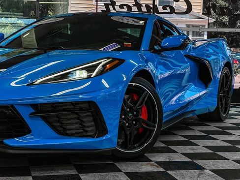 Used 2020 Chevrolet Corvette Stingray w/ 2LT Preferred Equipment Group image 21