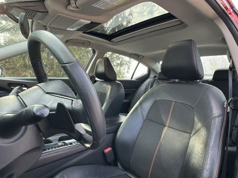 Certified 2020 Nissan Altima 2.5 SR w/ Premium Package image 14