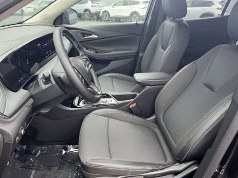 Used 2025 Buick Encore GX Preferred image 35
