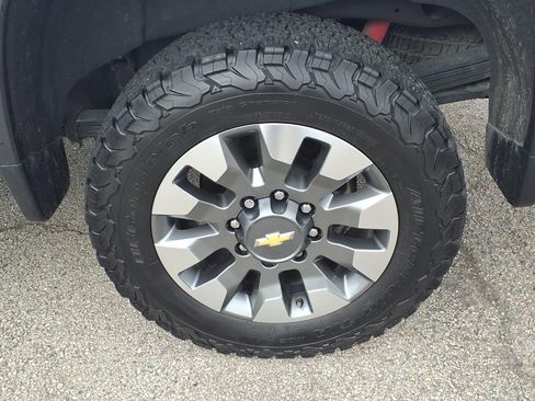 Used 2024 Chevrolet Silverado 2500 LT w/ All Star Edition image 25