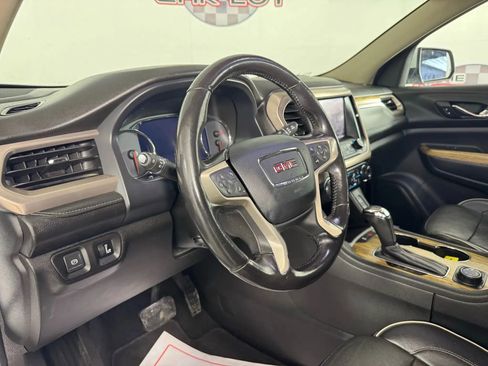 Used 2019 GMC Acadia Denali image 10