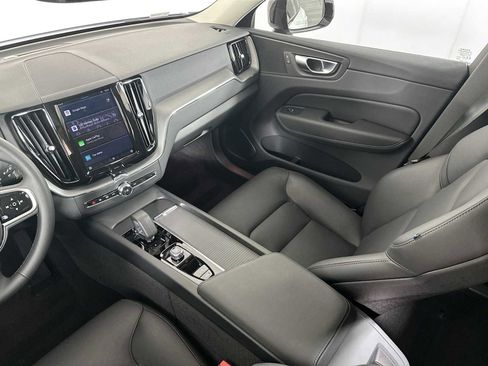 Used 2025 Volvo XC60 T8 Plus image 22