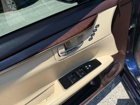 Used 2017 Lexus ES 350 w/ Premium Package FWD image 13