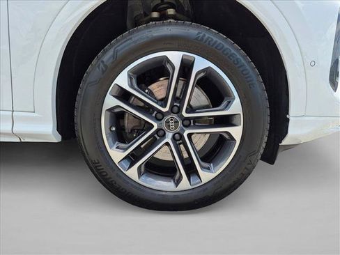 Certified 2025 Audi Q5 Premium w/ Convenience Package AWD/4WD image 25