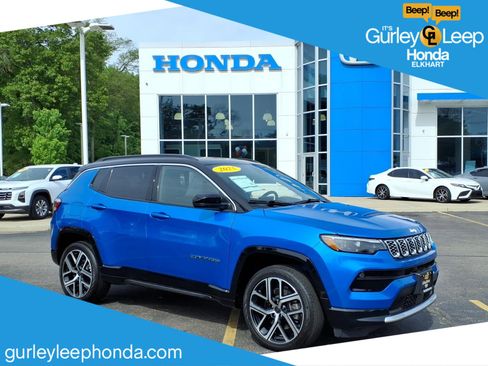 Used 2025 Jeep Compass Limited w/ Elite Group AWD/4WD image 1