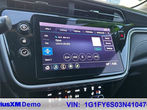 Used 2022 Chevrolet Bolt EUV LT w/ Convenience Package image 38