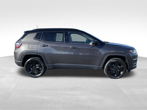 Used 2019 Jeep Compass Altitude AWD/4WD image 2