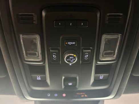 Used 2022 Cadillac Escalade Premium Luxury Platinum image 37