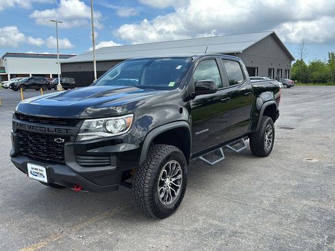 Used 2022 Chevrolet Colorado ZR2 AWD/4WD image 3