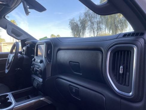 Used 2022 Chevrolet Silverado 1500 LT Trail Boss w/ Bed Protection Package image 26