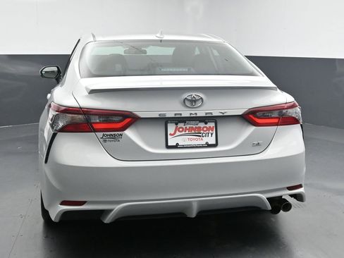 Used 2023 Toyota Camry SE image 7