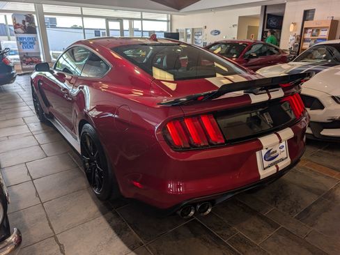 Certified 2020 Ford Mustang Shelby GT350 w/ Technology Package RWD image 3