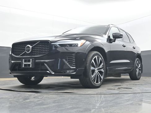 Used 2023 Volvo XC60 B5 Plus w/ Climate Package AWD/4WD image 23