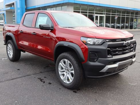 New 2026 Chevrolet Colorado Trail Boss AWD/4WD image 2