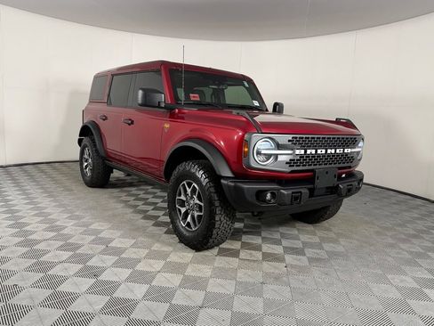 Used 2025 Ford Bronco Badlands AWD/4WD image 5