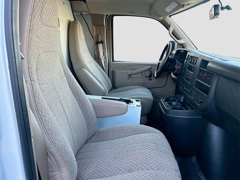 Used 2023 Chevrolet Express 2500 w/ Driver Convenience Package image 24