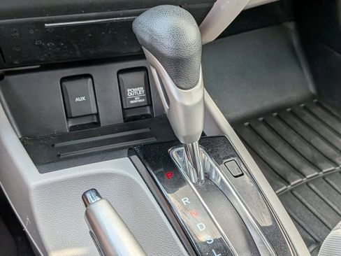 Used 2014 Honda Civic LX image 9