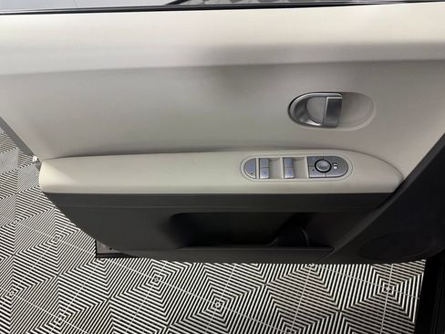 Used 2024 Hyundai Ioniq 5 SEL RWD image 29