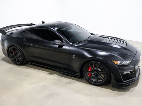 Used 2022 Ford Mustang Shelby GT500 w/ Carbon Fiber Track Pack image 68