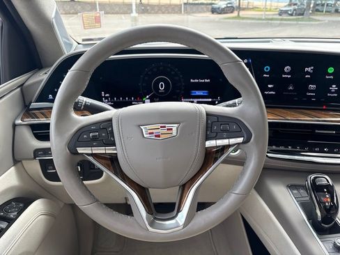 Certified 2023 Cadillac Escalade Premium Luxury Platinum w/ LPO, Radiant Package AWD/4WD image 8