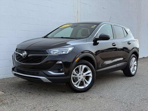 Used 2022 Buick Encore GX Preferred w/ Cold Weather Comfort Package AWD/4WD image 1